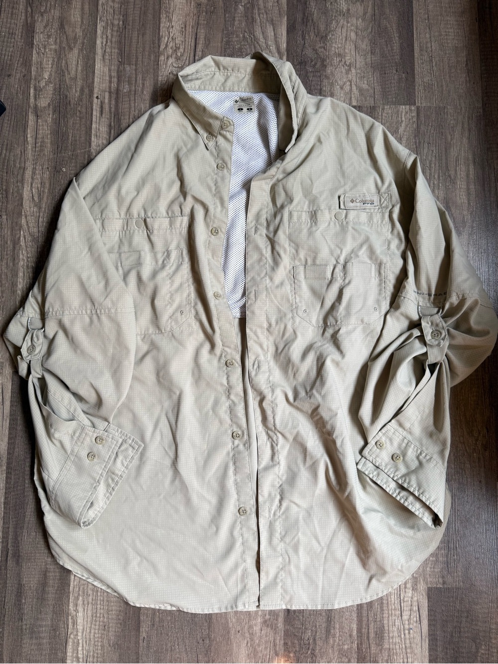 Columbia PFG Bahama II Omni-Shade Fishing Shirt Men’s Large Khaki Long Sleeve
